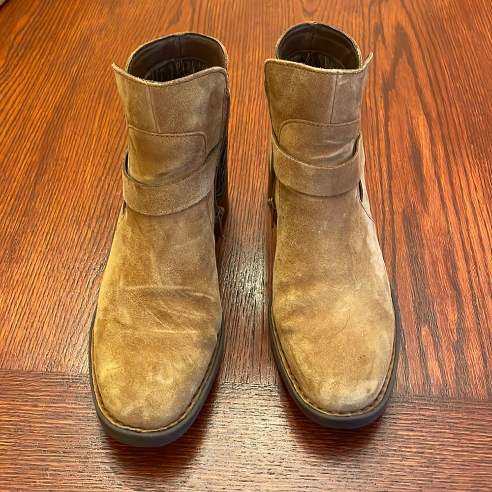 BORN Shoes - brown TORI boot size 8